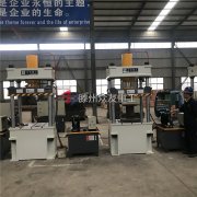五公斤舔磚油壓機(jī)出現(xiàn)發(fā)熱嚴(yán)重怎么辦？